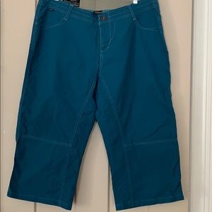 Kuhl. Summer beach cropped pants